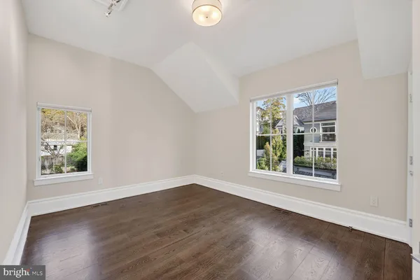 $3,499,000 | 4964 Eskridge Terrace Northwest, Washington, DC 20016