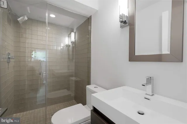 $3,650,000 | 4964 Eskridge Terrace Northwest, Washington, DC 20016