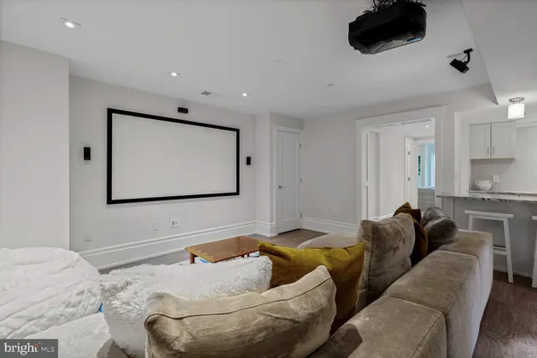 $3,499,000 | 4964 Eskridge Terrace Northwest, Washington, DC 20016