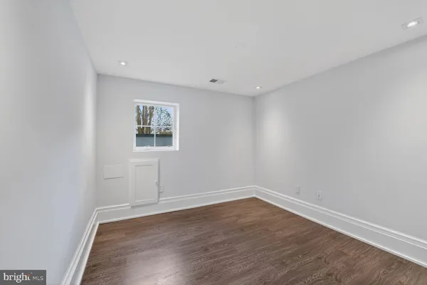 $3,499,000 | 4964 Eskridge Terrace Northwest, Washington, DC 20016