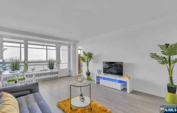 $249,900 | 90 Prospect Avenue, Unit 10C, Hackensack, NJ 07601