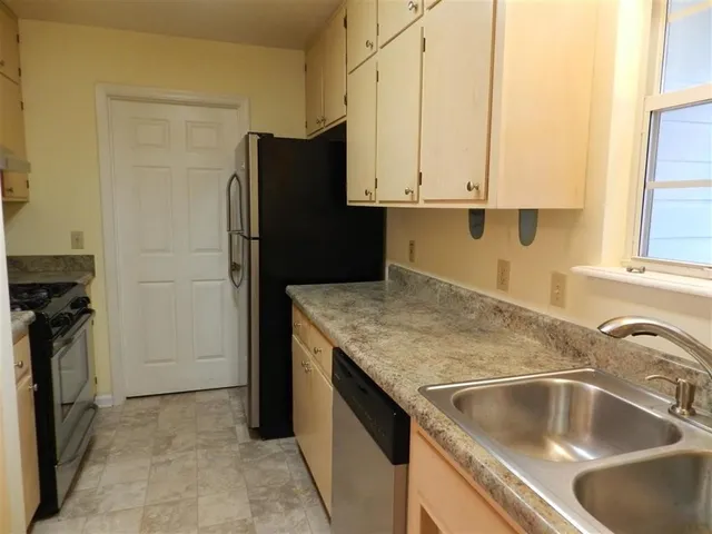 $1,750 | 3859 McFarlane Drive, Tallahassee, FL 32303