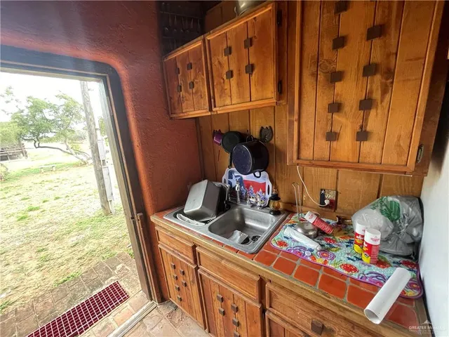 $335,000 | 241 Delmita Road, Delmita, TX 78536