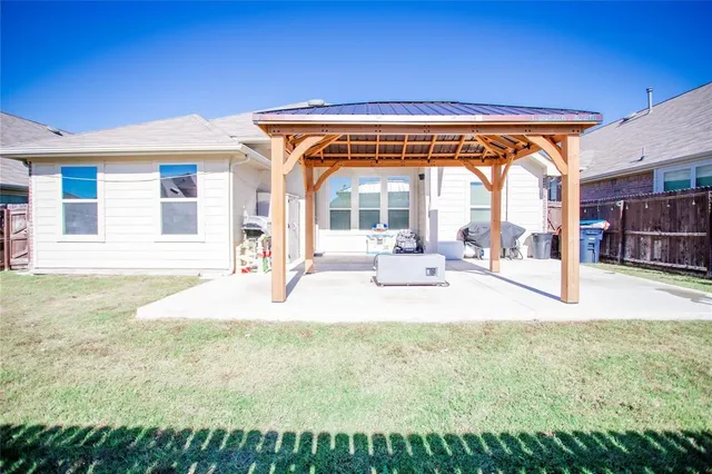 $2,150 | 821 San Madrid Trail, Fort Worth, TX 76052