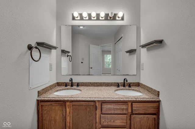 $2,450 | 10187 Hatherley Way, Fishers, IN 46037