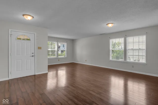 $2,450 | 10187 Hatherley Way, Fishers, IN 46037