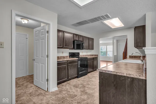 $2,450 | 10187 Hatherley Way, Fishers, IN 46037