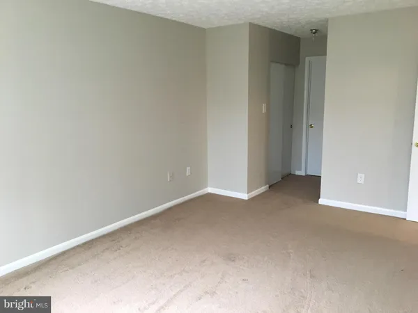 $2,500 | 6100 D Hoskins Hollow Circle, Unit D, Centreville, VA 20121