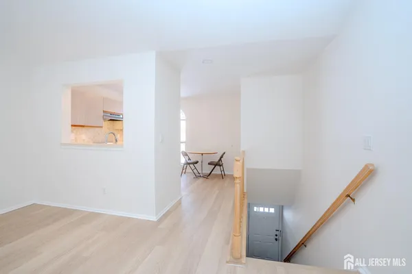 $2,350 | 32 Tanglewood Court, Monmouth Junction, NJ 08852