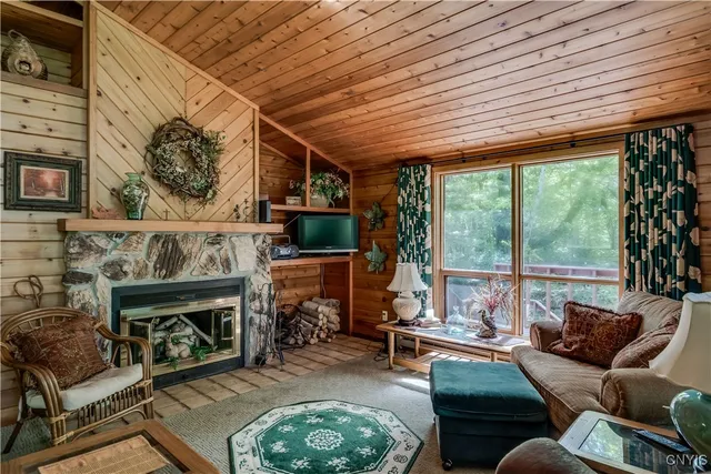 $386,000 | 22000 Club House Drive, Alexandria, NY 13640