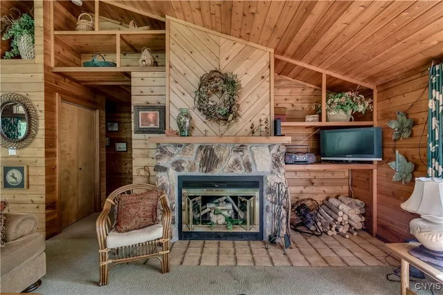 $386,000 | 22000 Club House Drive, Alexandria, NY 13640