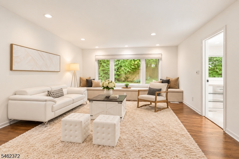 76 Mohawk Road Short Hills, NJ 07078 - Photo 20 of 41 Gallery Image 20