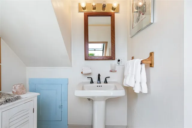 $1,400,000 | 74 3rd Street, Newport, RI 02840