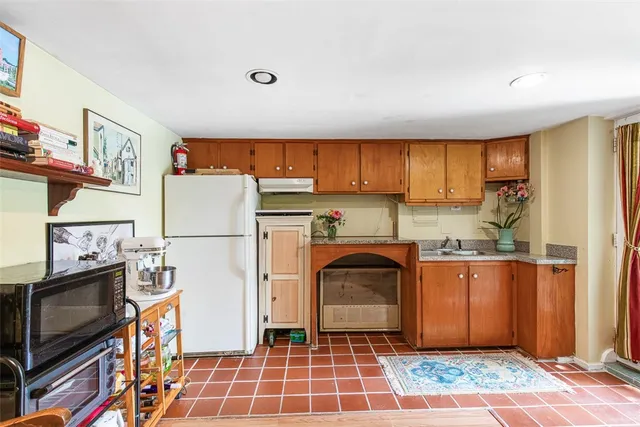 $1,400,000 | 74 3rd Street, Newport, RI 02840