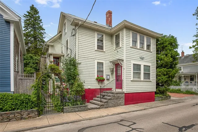$1,400,000 | 74 3rd Street, Newport, RI 02840
