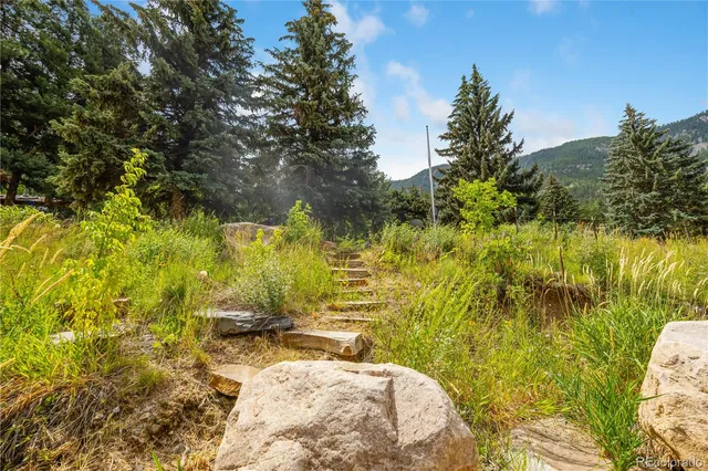 a view of a outdoor space