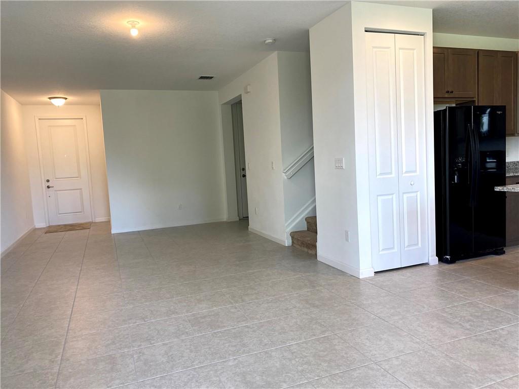 445 Northwest 33rd Lane Pompano Beach, FL 33069 - Photo 8 of 40 a view of an empty room