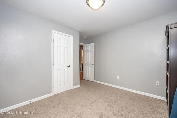 $2,000 | 2421 Beachview Drive, Unit G13, Ocean Springs, MS 39564