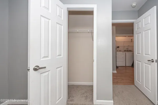$2,000 | 2421 Beachview Drive, Unit G13, Ocean Springs, MS 39564