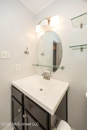 $2,000 | 2421 Beachview Drive, Unit G13, Ocean Springs, MS 39564