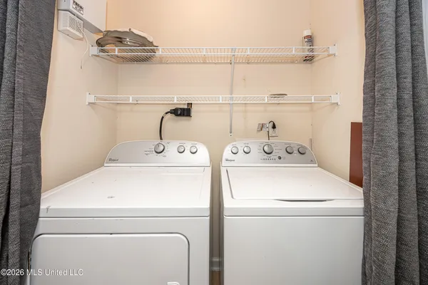 $2,000 | 2421 Beachview Drive, Unit G13, Ocean Springs, MS 39564