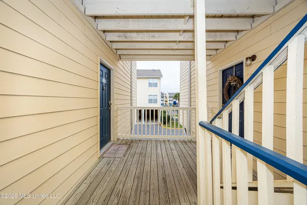 $2,000 | 2421 Beachview Drive, Unit G13, Ocean Springs, MS 39564
