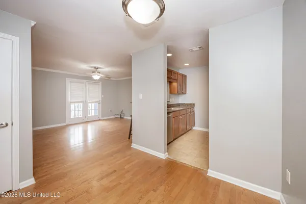 $2,000 | 2421 Beachview Drive, Unit G13, Ocean Springs, MS 39564