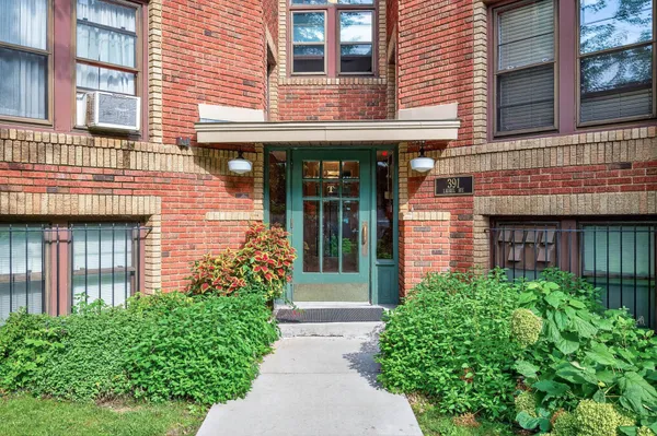 $139,900 | 391 Laurel Avenue, Unit 304, St. Paul, MN 55102