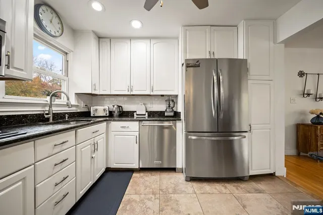 $825,000 | 407 Overbrook Road, Northvale, NJ 07647