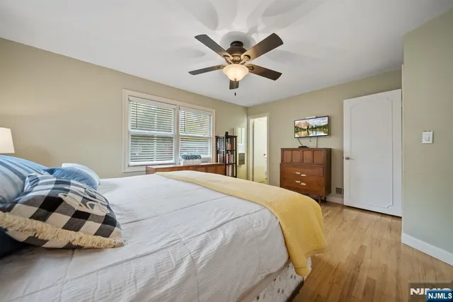 $825,000 | 407 Overbrook Road, Northvale, NJ 07647