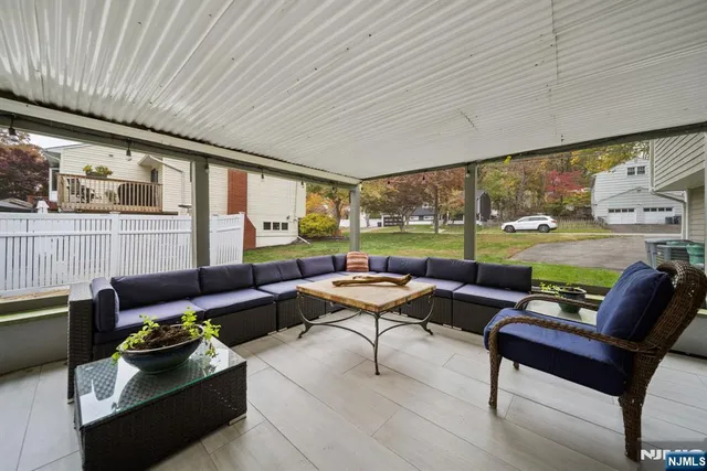 $825,000 | 407 Overbrook Road, Northvale, NJ 07647