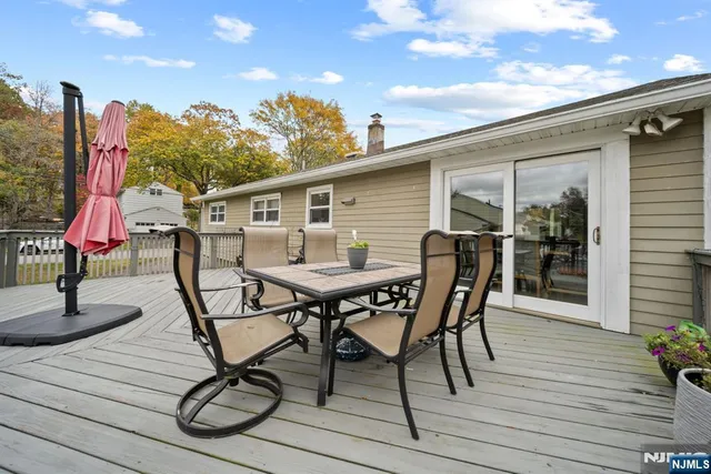 $825,000 | 407 Overbrook Road, Northvale, NJ 07647