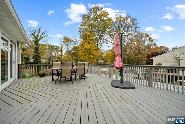 $825,000 | 407 Overbrook Road, Northvale, NJ 07647