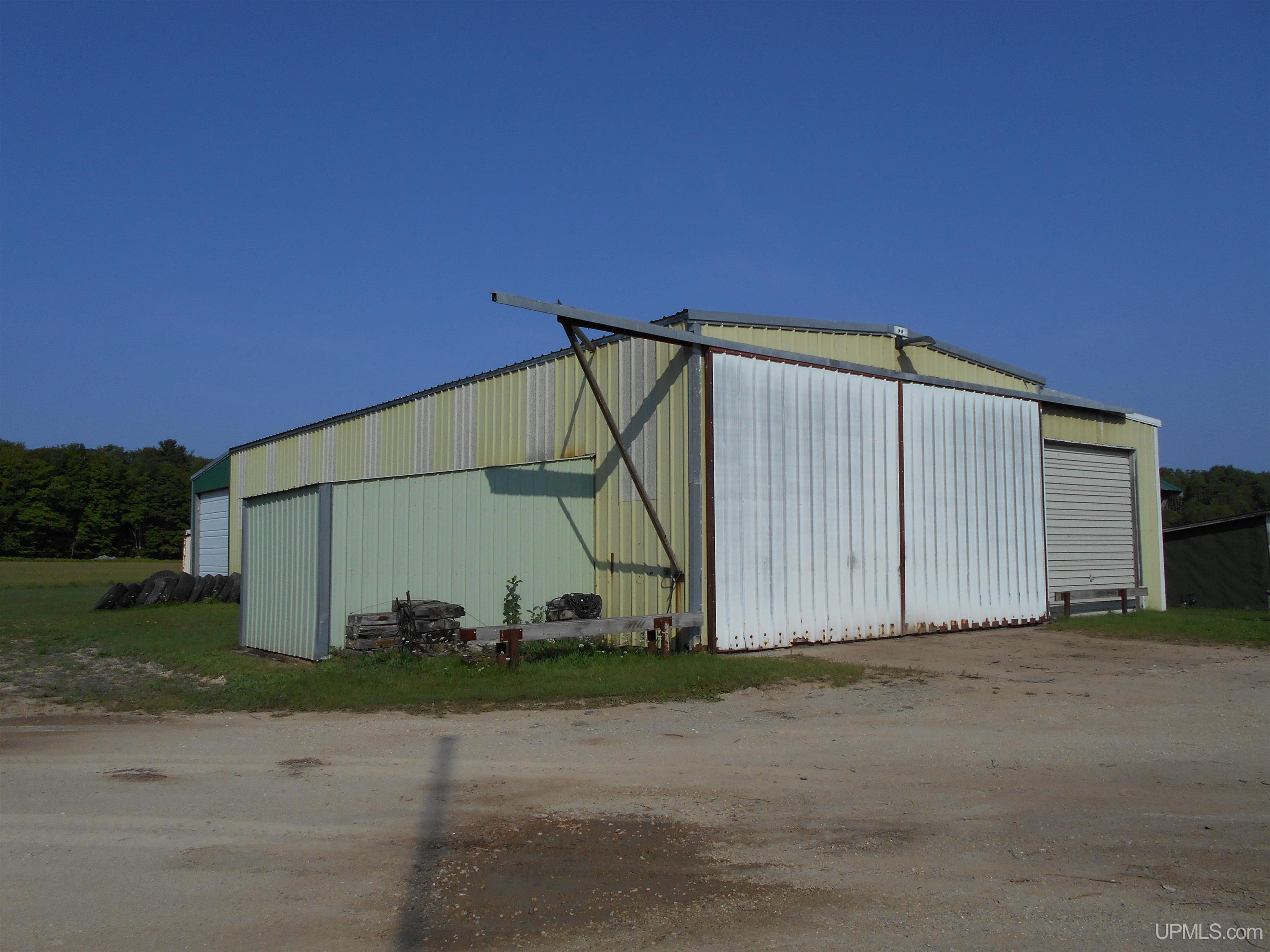 1727 N West Kendall Road Manistique, MI 49854 - Photo 9 of 49