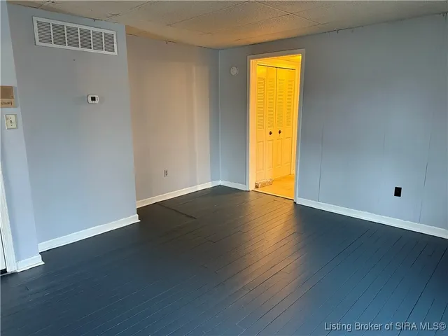 $795 | 318 West Market Street, Unit 4, New Albany, IN 47150