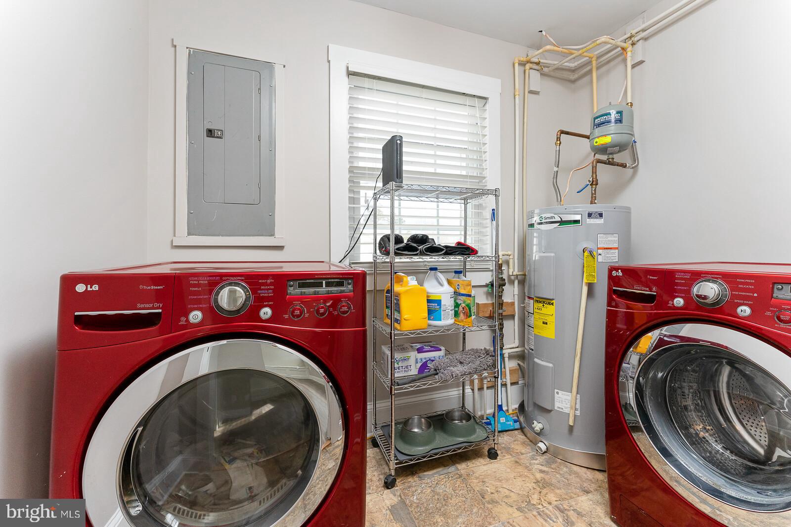 9284 Elk Run Road Catlett, VA 20119 - Photo 20 of 33 Laundry Room Main Level