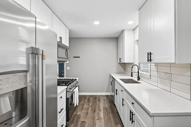 $384,900 | 2013 Gettysburg Avenue North, Golden Valley, MN 55427