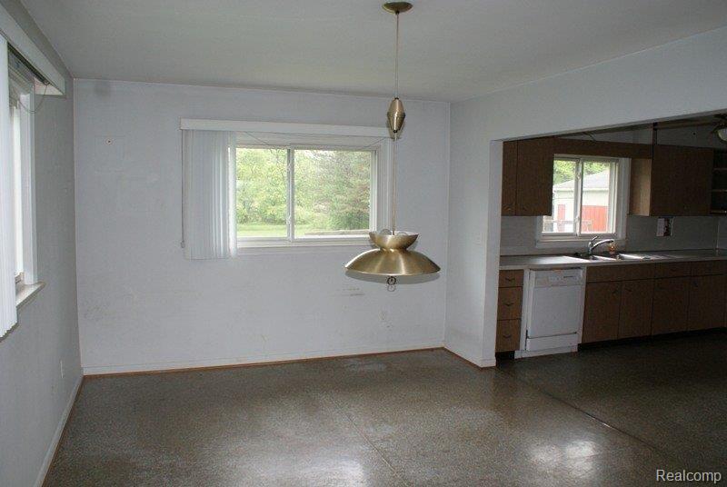 8483 East Potter Road Davison, MI 48423 - Photo 6 of 20 DSC01319