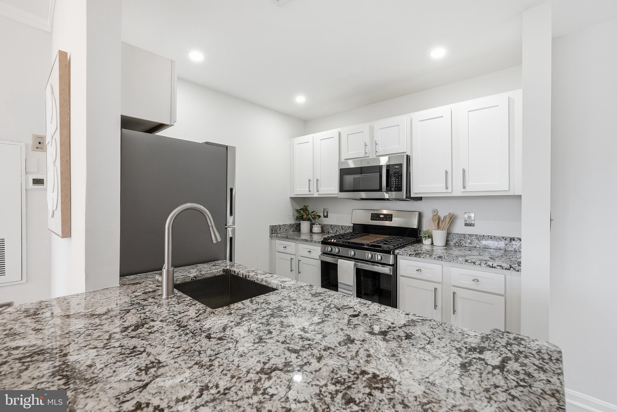 2004 11th Street Northwest, Unit 338 Washington, DC 20001 - Photo 12 of 31