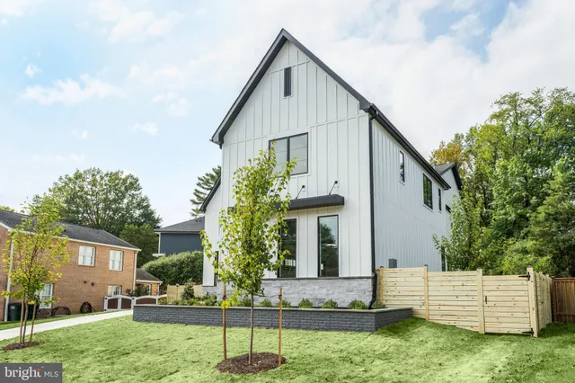 $3,388,888 | 6908 Southridge Drive, McLean, VA 22101