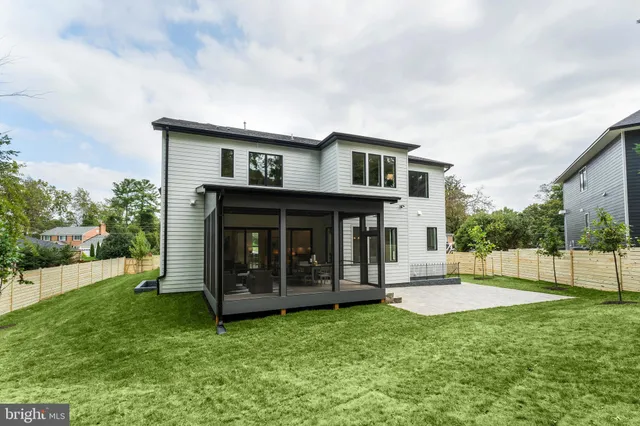 $3,388,888 | 6908 Southridge Drive, McLean, VA 22101