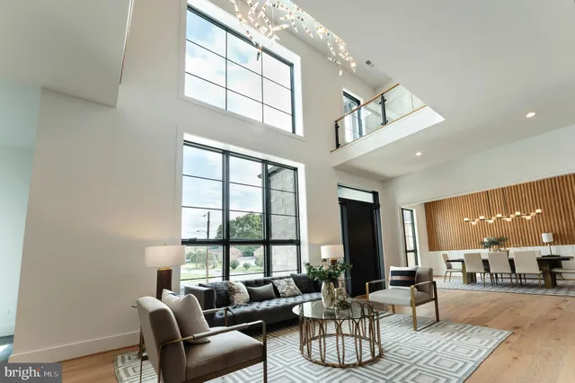 $3,388,888 | 6908 Southridge Drive, McLean, VA 22101