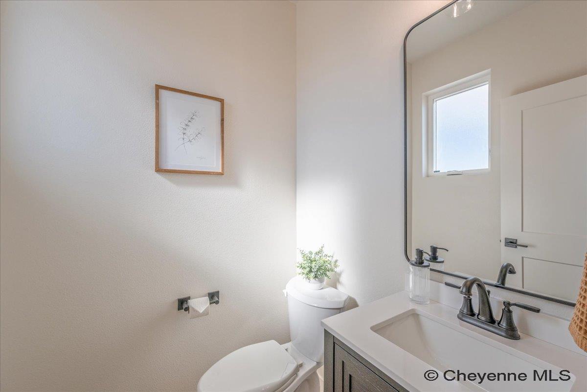 1421 Open Range Road Cheyenne, WY 82007 - Photo 15 of 31 Gallery Image 15