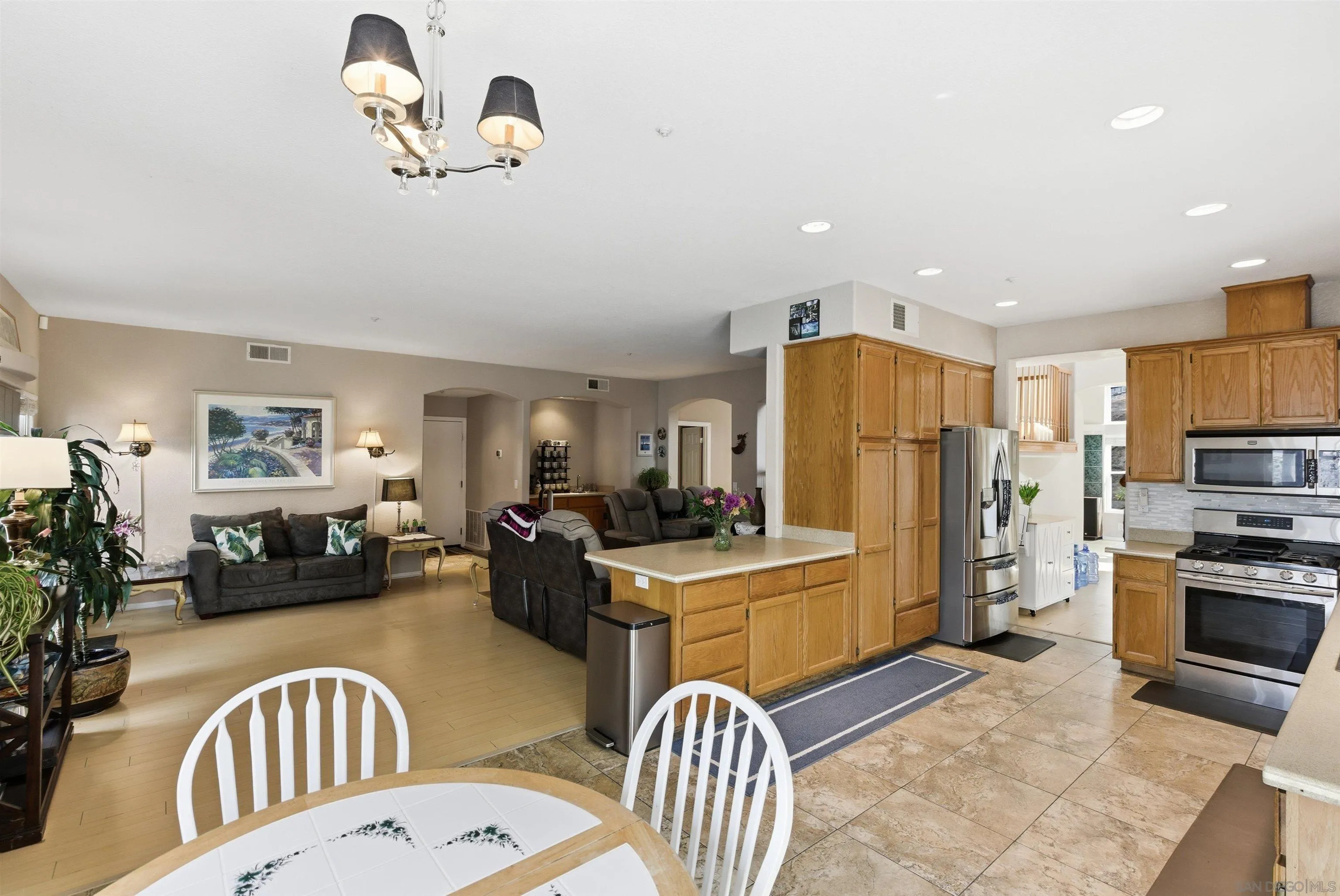 2142 Hidden Mesa Road El Cajon, CA 92019 - Photo 7 of 26