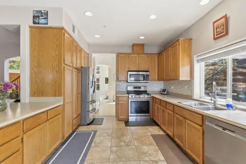 $1,539,000 | 2142 Hidden Mesa Road, El Cajon, CA 92019