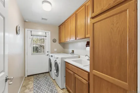 $1,539,000 | 2142 Hidden Mesa Road, El Cajon, CA 92019