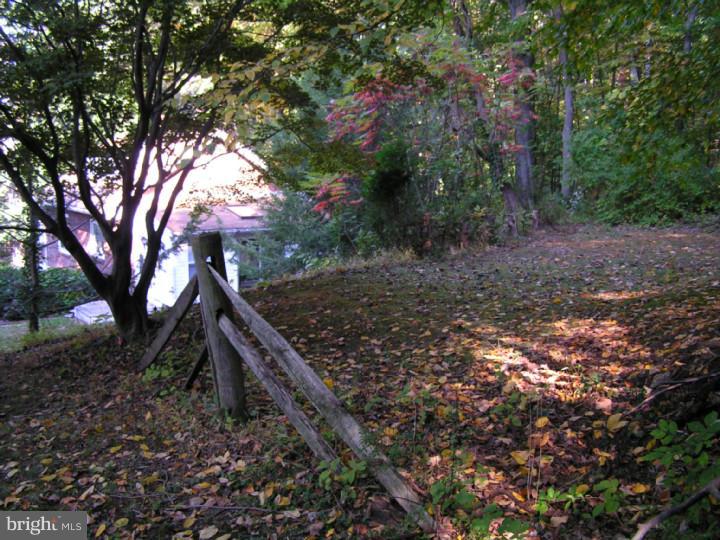 105 Old Spies Church Road Reading, PA 19606 - Photo 4 of 21