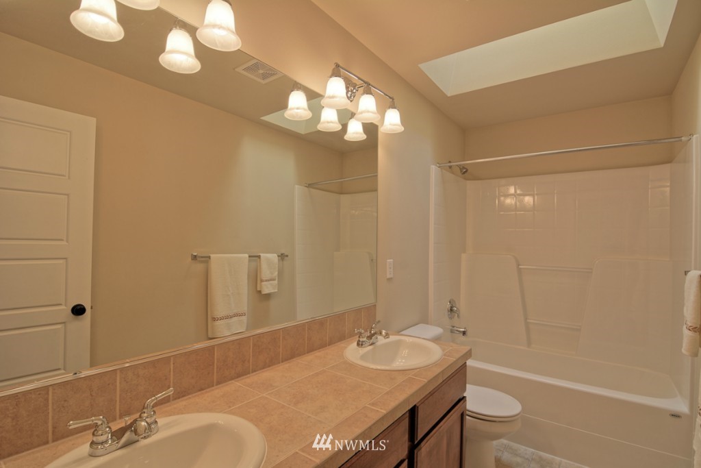 3117 216th Place Southeast Bothell, WA 98021 - Photo 18 of 25