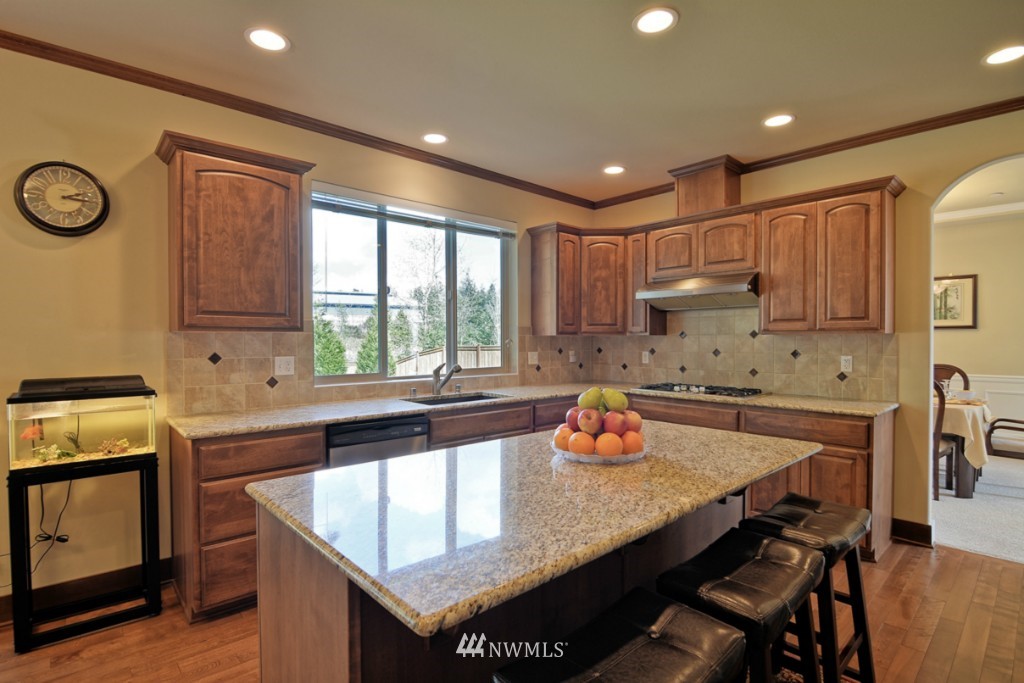 3117 216th Place Southeast Bothell, WA 98021 - Photo 4 of 25
