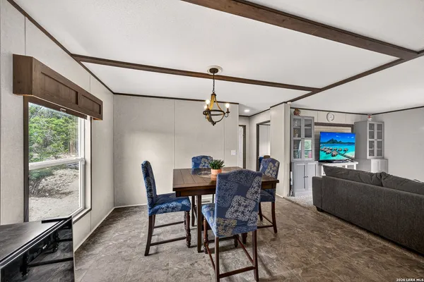 $235,000 | 889 East 24th, Lakehills, TX 78063